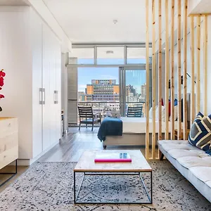 Apartment Backup-powered Urban Sanctuary Near Table Mountain